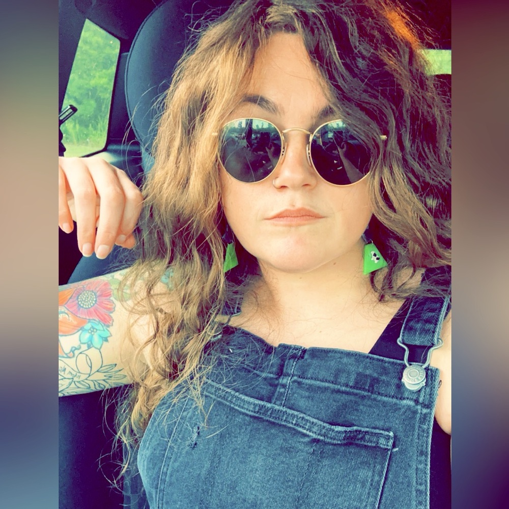 Meet your Posher, Candi